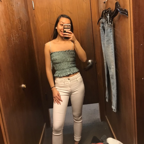 Meet The Posher, Rachel - Picture 2 of 5